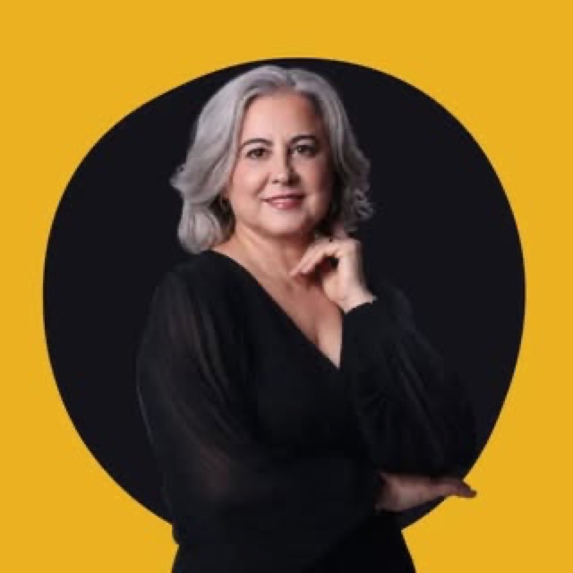 Foto oficial de Adriana Custodio Lino