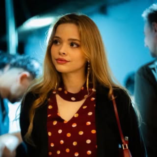 Foto oficial de Amanda Camargo