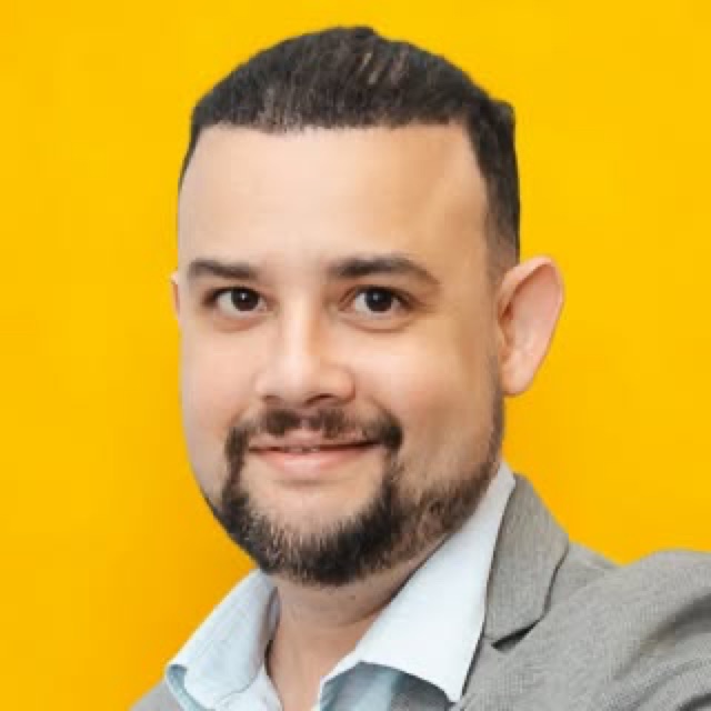 Foto oficial de Raphael Lacerda no TSE
