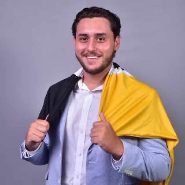 Foto oficial de Henrique Manoel
