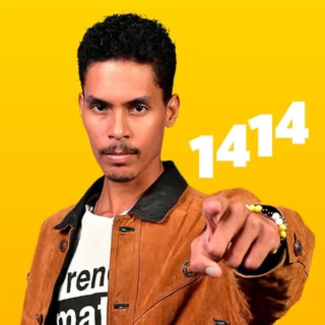 Foto oficial de John Robert