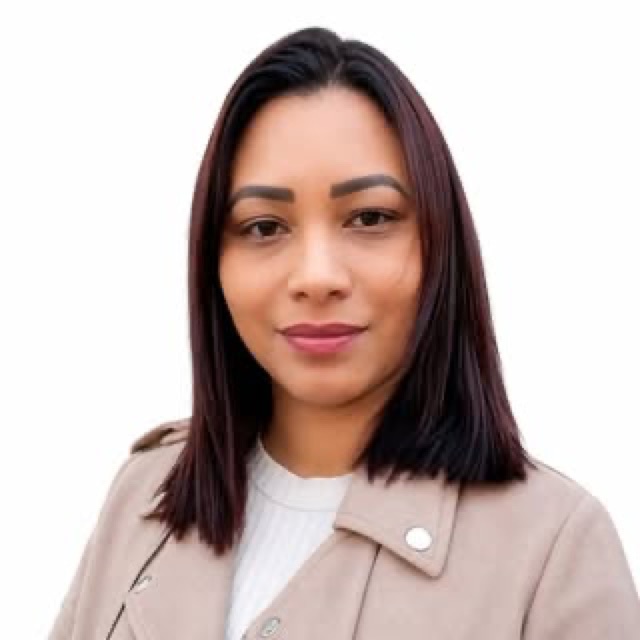 Foto oficial de Paula Silva no TSE